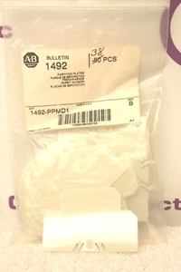 Allen Bradley 1492-PPMD1 Placa de partición **Paquete de 38** - Imagen 1 de 3
