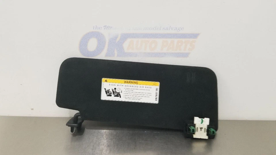 MERCEDES BENZ AMG GT63S X290 19 PARASOL CONDUCTOR IZQUIERDO NEGRO Foto 1 de 4