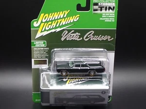 2025 JOHNNY LIGHTNING 1964 OLDSMOBILE VISTA CRUISER GREEN TIN R1 VS B NO 1 1:64 - Picture 1 of 7