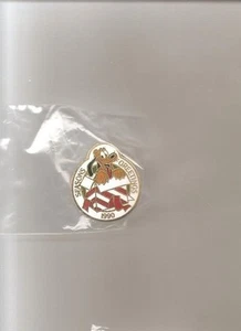 Disney Cast Member Work Day Christmas Pin -Season's Greetings 1990 Pluto - Picture 1 of 1