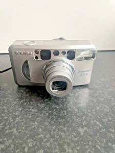Fujifilm Zoom Date 125s 35mm fotocamera punta e scatta pellicola testata - Foto 1 di 9