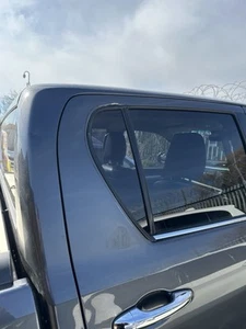 TOYOTA HILUX 2017 + 2.8 2.4 MK8 REAR DOOR QUARTER GLASS REPLACEMENT (PERSPEX) - Picture 1 of 4
