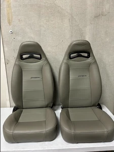 Blemished Corbeau Moab Grey Vinyl Reclining  Back Racing Seats w/ Heaters - Pair - Bild 1 von 4