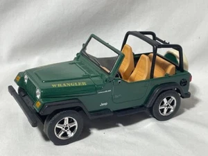 1/18 Solido Club Series #9010 Jeep Wrangler, Green - Picture 1 of 4