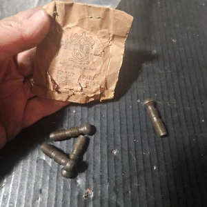 4 NOS OEM 1924 - 1952 BUICK 1953 SPECIAL VALVE ADJUSTMENT BALL STUD 1324119 - Picture 1 of 3