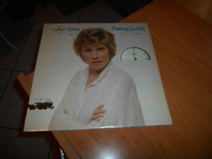 Anne Murray–Somebody's Waiting--1980 Pop,Folk,World & Country-Sealed-Vinyl-Lp-Cd - Picture 1 of 2