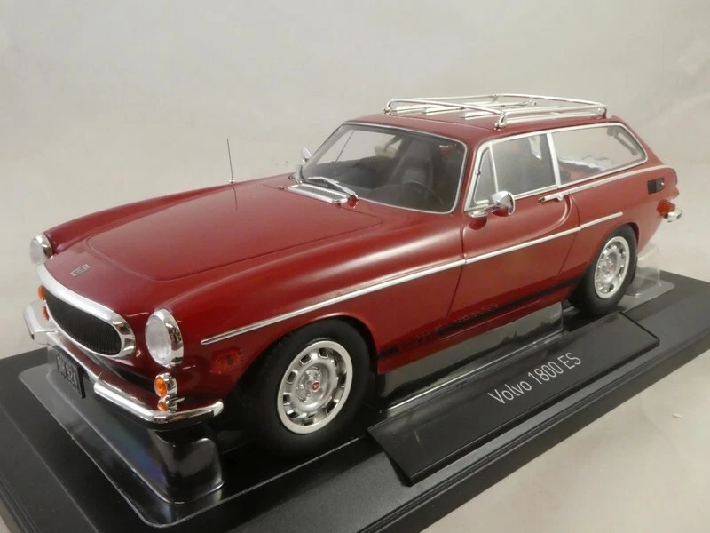 Volvo 1800 Es Versione USA Kombi-Coupe 1971-73 Rosso 1 18 Norev 188723