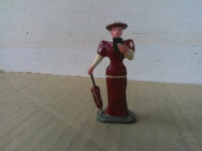 Ducal, Calles de Londres, Mujer con paraguas, bien pintado 54mm figura de plomo Foto 1 de 2