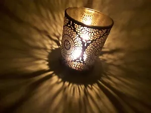 Beautiful Morrocan Style Round Glass Tealight/Candle Holder - Picture 1 of 15