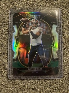 2022 Panini Select - Concourse Black and Green Prizm Die-Cut #60 Justin Fields