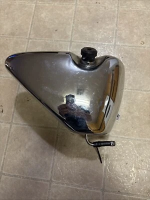 Harley Sportster tanque de aceite cromado 83-03 Ironhead 1000 XLH 883 1100 1200 Hugger Foto 1 de 4