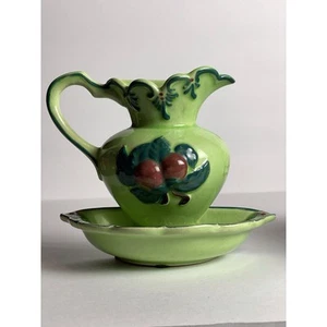 Lipper & Mann Krug / Beckenform grün Wand Taschenvase - Bild 1 von 8