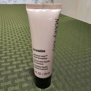 Mary Kay Timewise Luminous Wear Liquid Foundation Ivory 4 Normal to Dry No Box - Picture 1 of 4