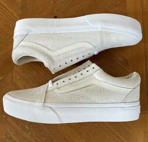 Vans Damen-Sneaker Old Skool Plateau Deboss Off The Wall weiß Größe 10 NEU - Bild 1 von 6