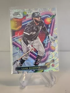 Rifrattore Nucleo Luis Robert Cromo 2023 Topps - Foto 1 di 2
