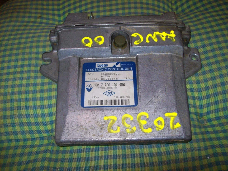 Centralina motore Renault Kangoo 1.9 R04080012G 7700104956 18.03.98 7700108570 - Immagine 1 di 1