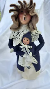Byers Choice Christmas Caroler Woman Holding Child Baby 1992 VINTAGE - Picture 1 of 7
