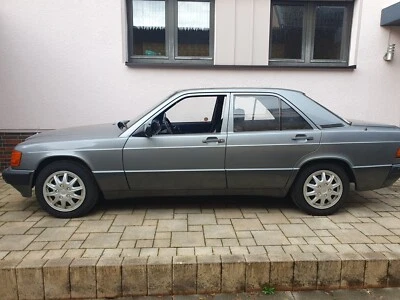 Mercedes w201  190 Diesel Bj 1989  101296 Km - Bild 1 von 4