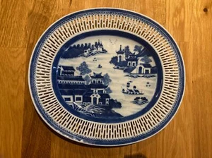 Antique Chinese Canton Blue Porcelain Serving Plate Open Weave Edge 11" x 9.5" - Picture 1 of 10