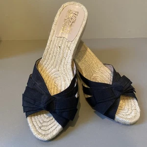 Woman SALVATORE FERRAGAMO Brown Ribbon Bow Wedge Espadrilles Sandal Shoes Sz 9 - Picture 1 of 8