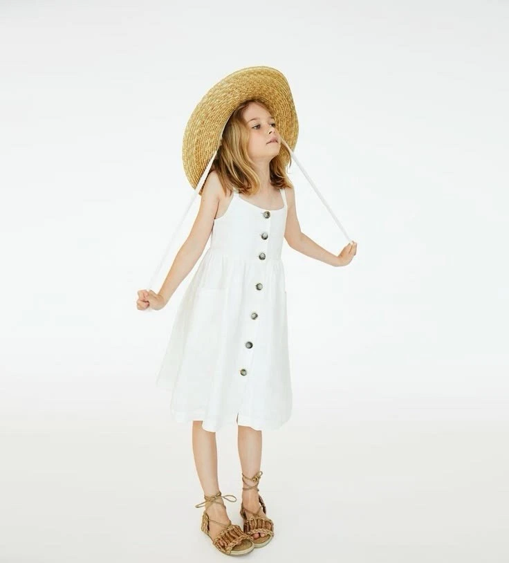 Mini vestido branco 100% linho ZARA KIDS feminino tamanho 5 alça com bolsos abotoados - Imagem 1 de 4