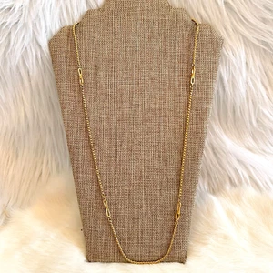 Vtg Monet Necklace Old Money Elegant Signed MCM Gold Tone Minimalist MOD 14045 - Picture 1 of 8