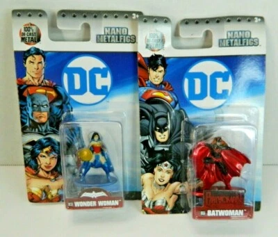 JADA NANO METALFIGS DC61 BATWOMAN y Wonder Woman 100% METAL FUNDIDO A PRESIÓN NUEVO Foto 1 de 4