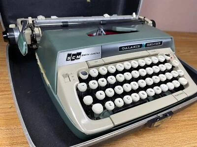 1969-72 Smith-Corona Galaxie Deluxe máquina de escrever verde mola com manutenção - Imagem 1 de 4