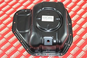 Toyota Supra 1993-1998 JZA80 2JZ-GTE 2JZ-GE Engine Oil Pan Sump OEM 12102-46031 - Picture 1 of 5