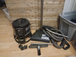 Rainbow E2 Type 12 Blue Series 2-Speed Vacuum w/ Power Nozzle & Extras - Picture 1 of 2
