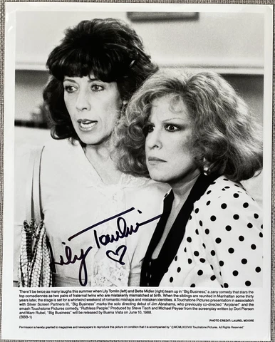 Lily Tomlin Signed IP 8x10 RARE Press Photo Authentic Big Business Bette Midler Cover