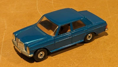 Exc Vintage Diecast 1970 Corgi Mercedes Benz 240D Sky Blue Tan interior 1/35 UK - Image 1 of 4