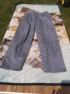 Dockers Pants Mens 31 Gray Classic Fit 31x32 casual - Picture 1 of 4