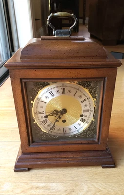 Vtg 1970s Howard Miller 4992 BARWICK Mantle Clock Westminster TRIPLE Chime - Image 1 of 4