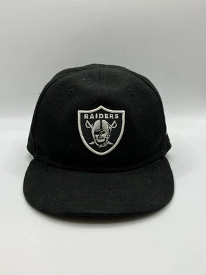 New Era NFL 拉斯维加斯突袭者队合身尺寸 6 婴儿青少年黑色帽子 — 第 1/4 张图片