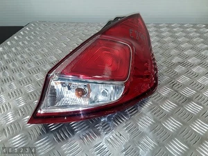 2013 FORD FIESTA LUZ TRASERA CON PORTóN TRASERO DERECHA C1BB13404A - Imagen 1 de 6