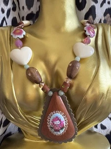 Tarina Tarantino Pink Head Vintage Hello Kitty Russian Wood Swarovski Necklace - Picture 1 of 13