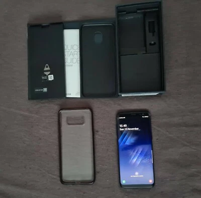 Samsung Galaxy S8 - 64GB - Midnight Black (Unlocked) - Cracked - SEE DESCRIPTION - Image 1 of 4