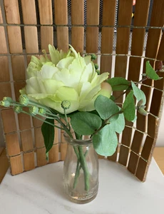 Jarrón de vidrio para decoración de flores de seda artificial con agua artificial amarillo rosa - Imagen 1 de 12