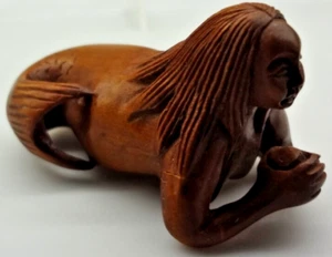 Netsuke Buchsbaum Figur Figur geschnitzt signiert "MEERJUNGFRAU HÄLT PERLE" KOSTENLOSER VERSAND! - Bild 1 von 9