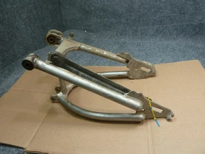 1996 YAMAHA PW 80 OEM SWING ARM - Foto 1 di 5