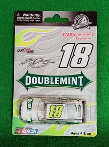 Coche de carreras Action Racing Collectibles Kyle Busch #18 2011 doble menta, ¡¡¡CVS EXCL!!!! - Imagen 1 de 3