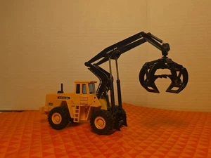 1:50 Scale Diecast Volvo BM L160 High-Lift Log Truck Grapple Loader-JOAL #237 - Picture 1 of 10