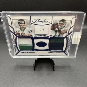 2023 Panini Perfetto AARON RODGERS GARRETT WILSON DOPPIA PATCH ZAFFIRO # 2/5 Jets - Foto 1 di 4