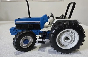 Ertl 1/16 Ford 7840 Mfd Tractor - Picture 1 of 8