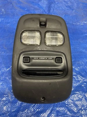 98 Jeep 5.9 Limited ZJ Grand Cherokee Gray Overhead Console Map Dome Light - Image 1 of 4