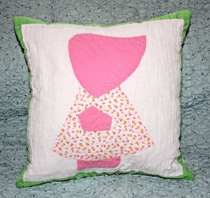 Throw Pillow Made From Vintage Pink and Green Sunbonnet Sue Dutch Doll Quilt - Picture 1 of 3