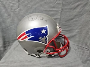 Von Drew Bledsoe signierter Full-Size Proline Authentic Helm mit Vitrine - Bild 1 von 5