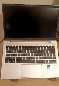 HP EliteBook 640 G10 (Para reparar) - Afbeelding 1 van 7