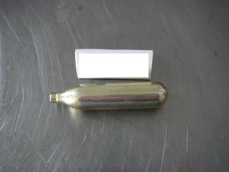 MARKENLOS 79,2€/kg 12g CO2 Paintball passend f. Umarex + Walther Kapseln Patronen Kapsel